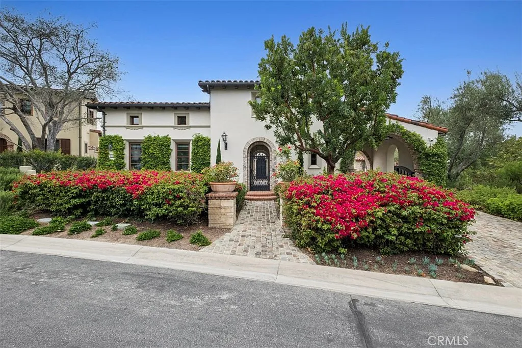 4 bed, 4.5 bath, 4510 sqft, $23,000 — Photo 1