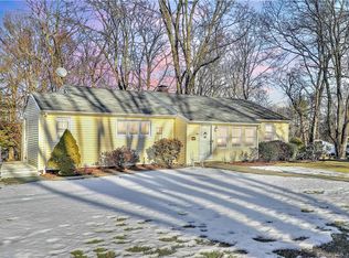 55 Moorland Rd, Trumbull, CT 06611