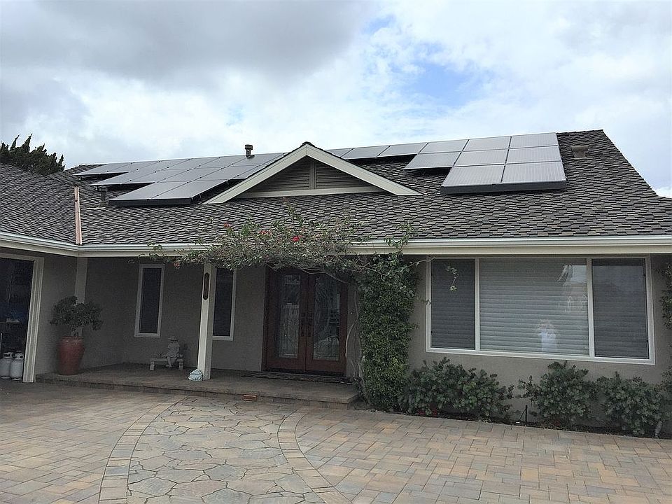 2nd image of 400 S Fernhill Ln