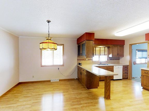 3rd image of 16796 S 8th St