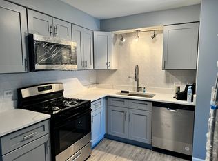 10310 Ridgeland Ave APT 208, Chicago Ridge, IL 60415