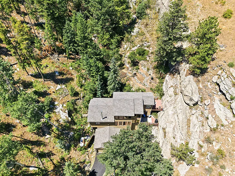 551 Aspen Dr — Photo 38