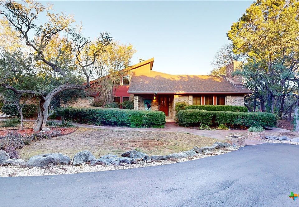 1st image of 26940 Cynthia Dr