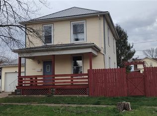 622 S 6th St, Coshocton, OH 43812
