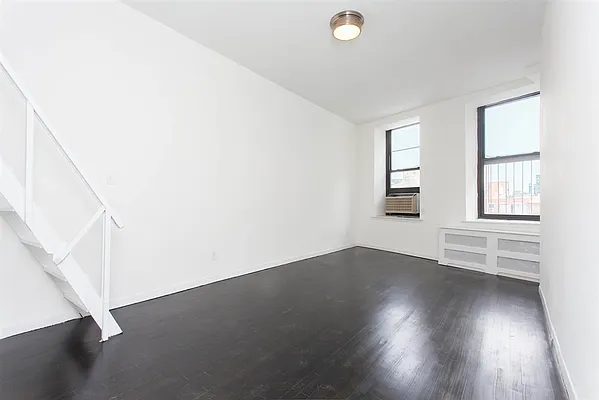 Rented by Mirador Real Estate | media 2