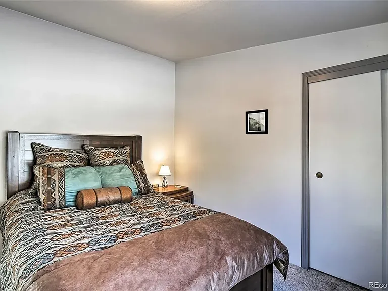 443 Vine Rd — Photo 20