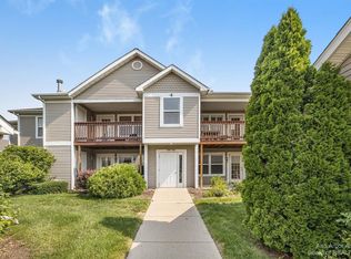 1392 Heatherwood Ln, Ann Arbor, MI 48108