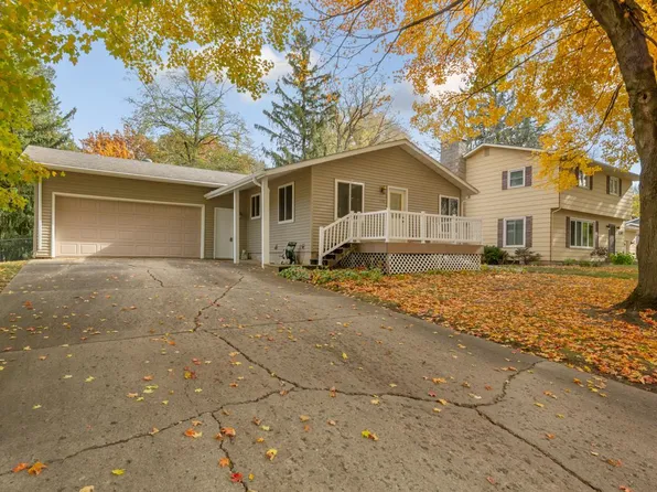 1203 Wellington Ave, Faribault, MN 55021