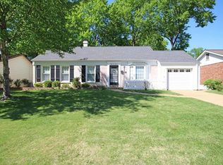 5919 Apple Valley Dr, Saint Louis, MO 63123