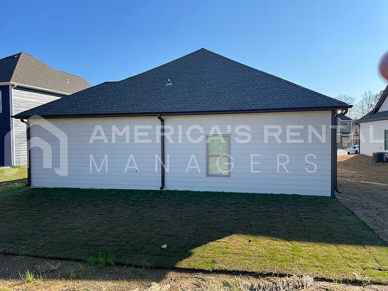 84 Victor Dr — Photo 29