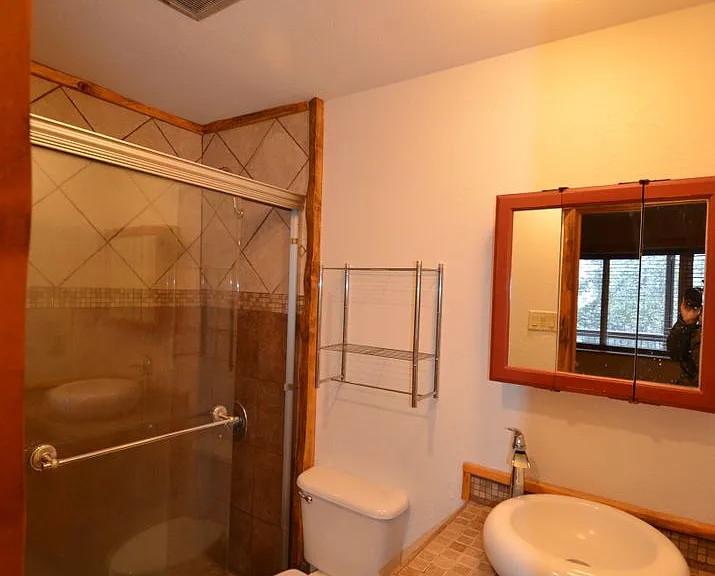 471 High Point Dr — Photo 3