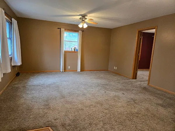 2 bed, 1216 sqft, $1,300 — Photo 4