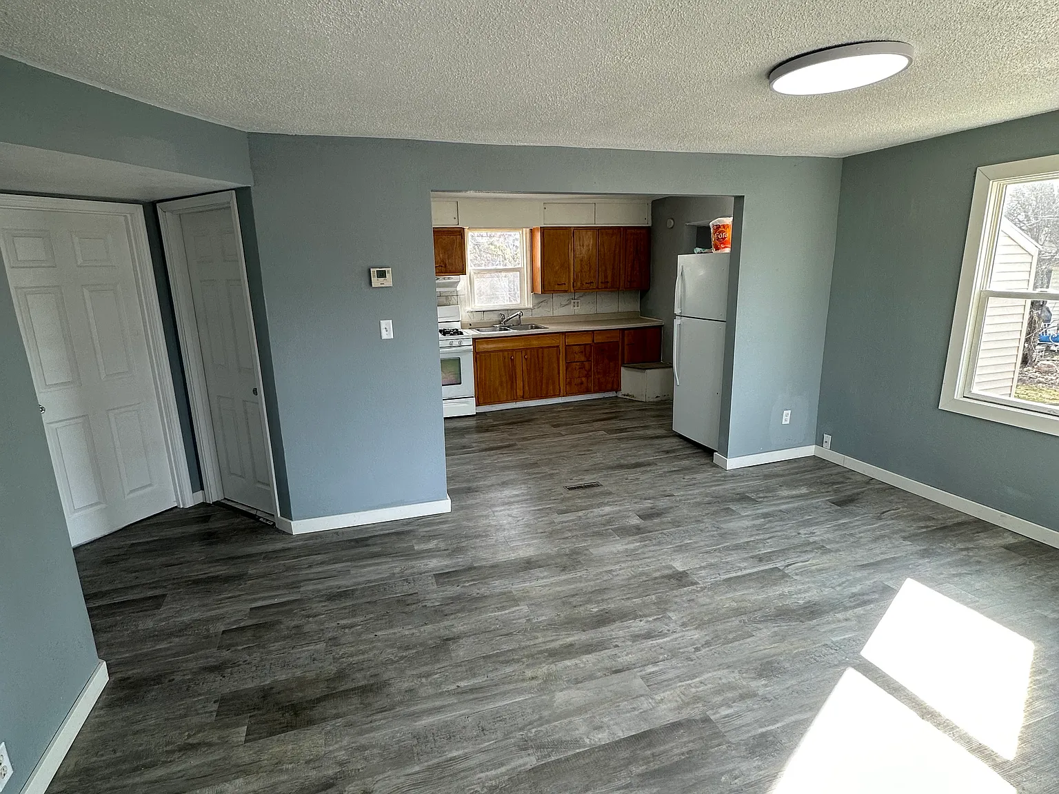 3 bed, 1132 sqft, $1,600 — Photo 3