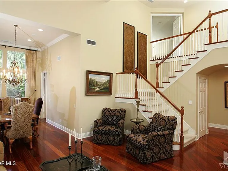 2563 Littlefield Ct — Photo 3