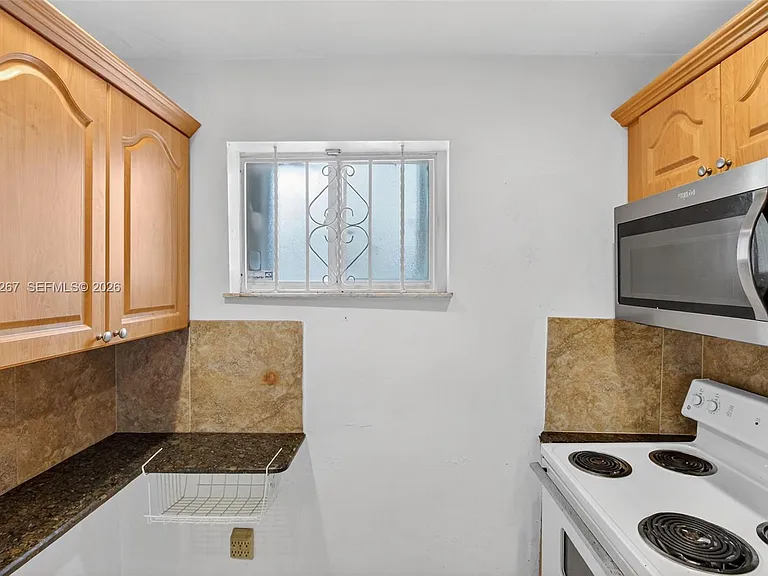 11309 SW 200th St #209-C — Photo 11