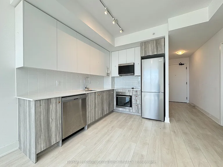 2485 Taunton Rd #513 — Photo 6