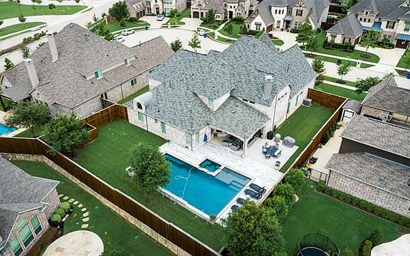 4th image of 7336 Fiore Ln