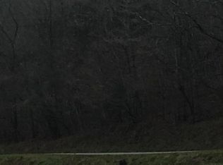 War Creek Rd, Thorn Hill, TN 37881