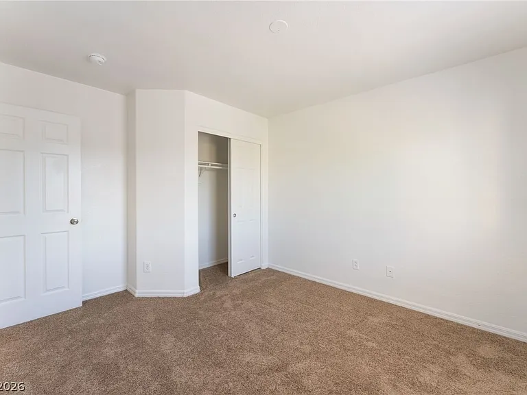 32 Rosa Rosales Ct — Photo 10