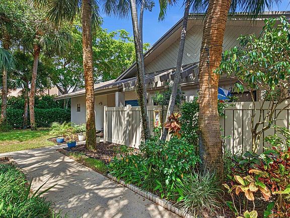 2nd image of 4846 NW 22ND Street #4160
