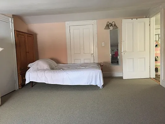 Rented by Nest Seekers International | media 11