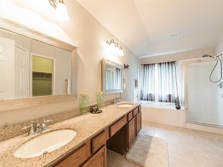 9934 Barr Lake Dr — Photo 11
