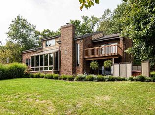 11145 Highridge Dr, Dubuque, IA 52003