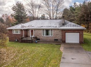 2406 Rombold Rd, Hermitage, PA 16148