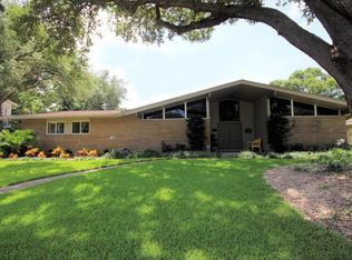 619 Golf Course Dr NE, Fort Walton Beach, FL 32547
