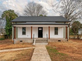 738 Everett St, Burlington, NC 27215