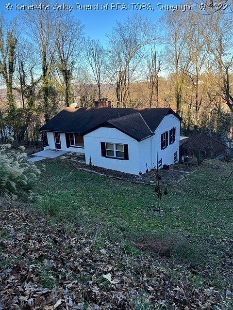1st image of 2428 Woodland Ave