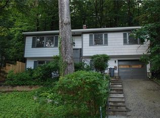 99 Beverly Rd, Mount Kisco, NY 10549