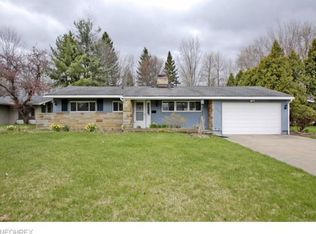2763 Devon Hill Rd, Rocky River, OH 44116