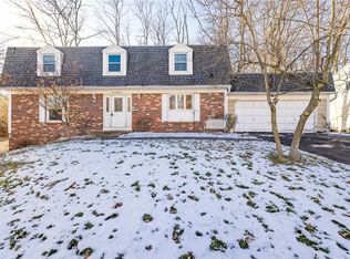 164 Selborne Chase, Fairport, NY 14450