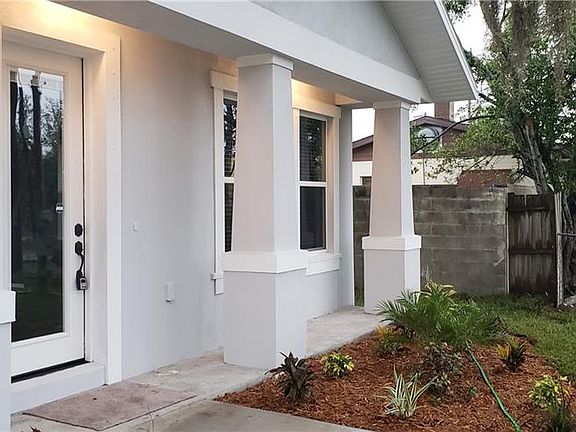 3rd image of 3644 Anderson Ave