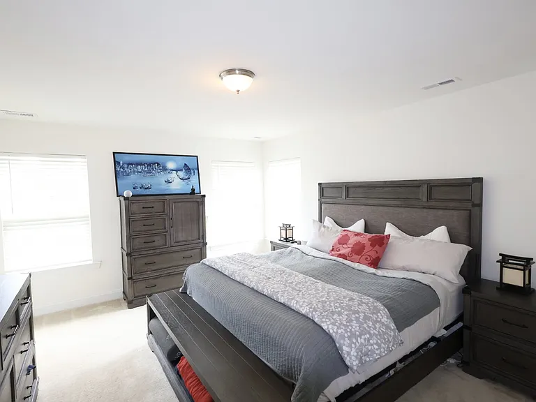15507 Morocco Ln — Photo 38