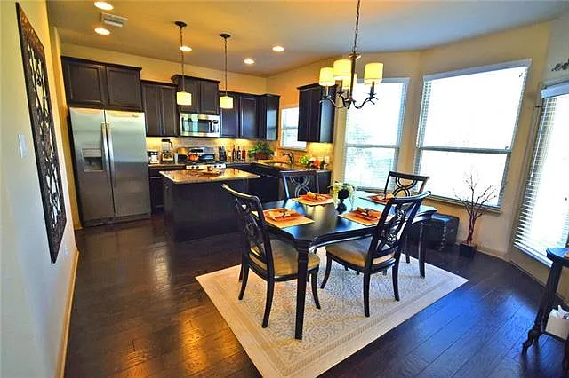 10504 Branden Ct — Photo 6