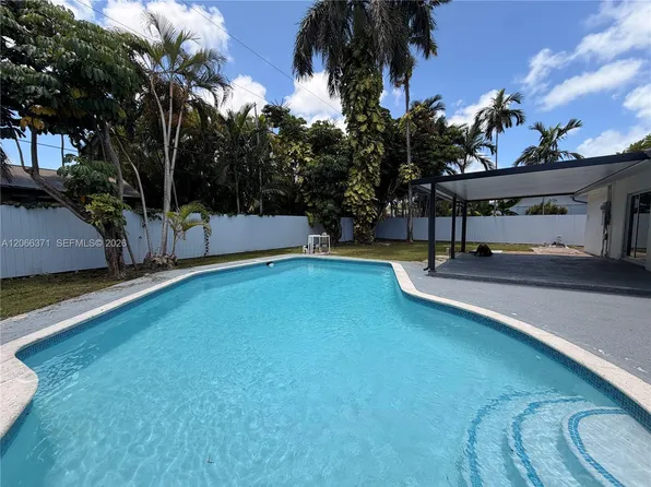 9934 SW 195th St, Cutler Bay, FL 33157