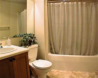 3rd image of 11920 98th Ave NE APT 312