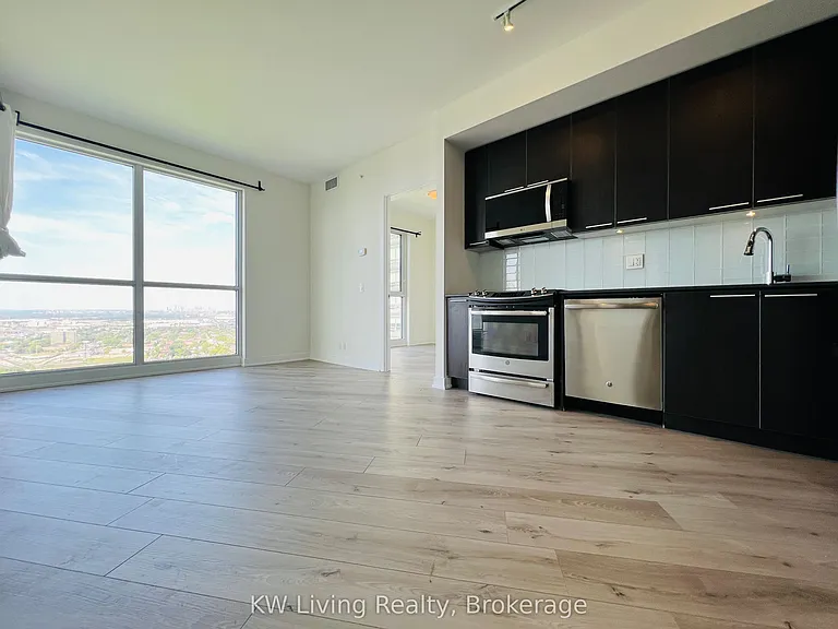 10 Park Lawn Rd #4204 — Photo 3