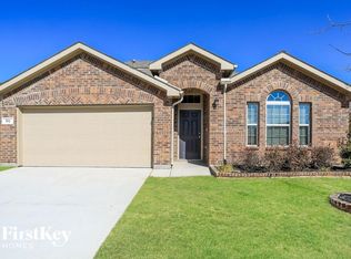 512 Pollyann Trl, Haslet, TX 76052