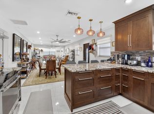 737 Whippoorwill Ln, Delray Beach, FL 33445