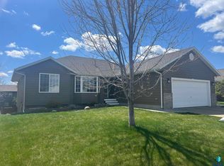 7115 W 52nd St, Sioux Falls, SD 57106