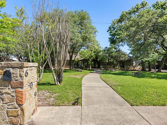 2nd image of 609 Paseo Canada St