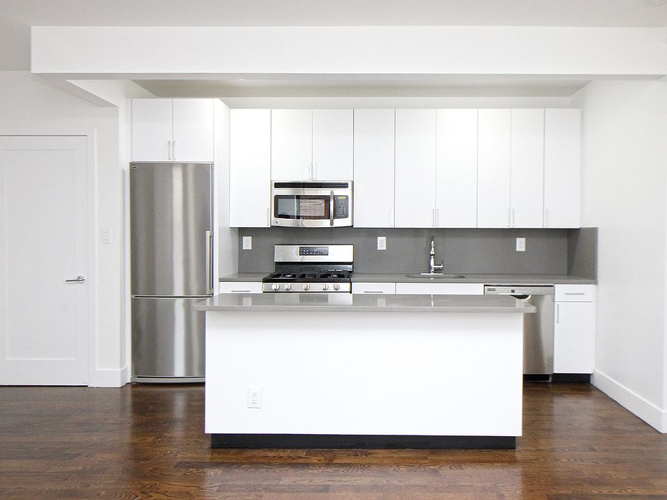 1st image of 33-02 Ditmars Blvd #3B