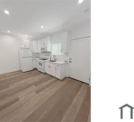 2 bed, 850 sqft, $2,400 — Photo 1