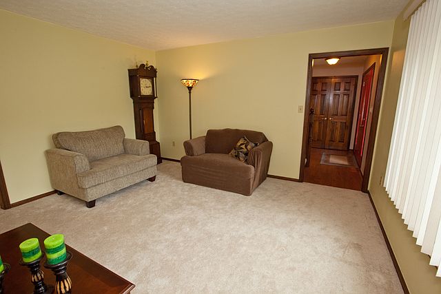 1st image of 306 Leighway Dr