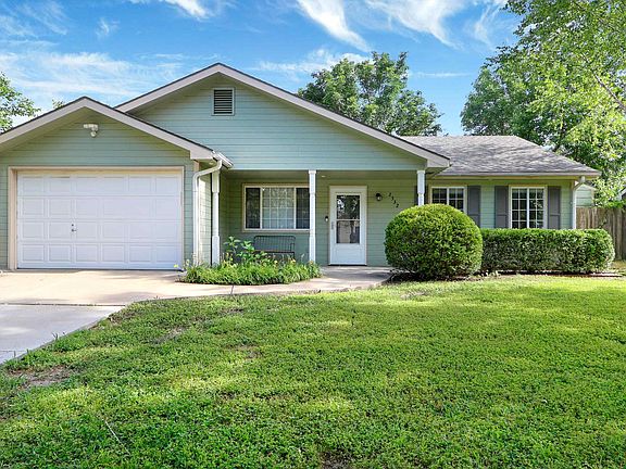 2nd image of 2332 Spain Dr