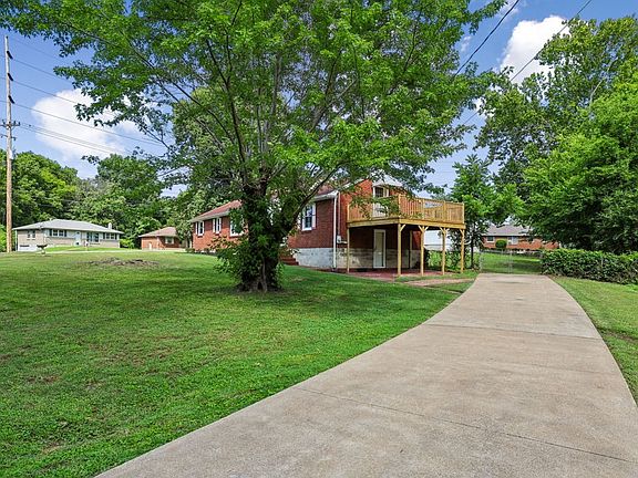 2nd image of 900 Radford Dr