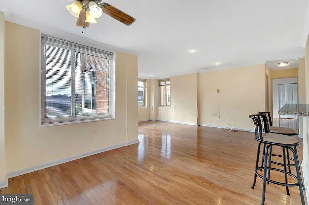 1 bed, 774 sqft, $2,600 — Photo 3